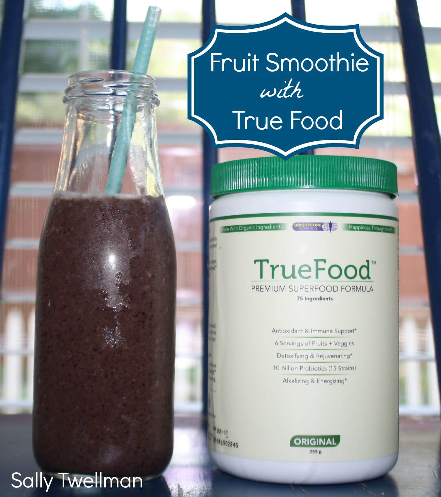 Fruit smoothie with True Food